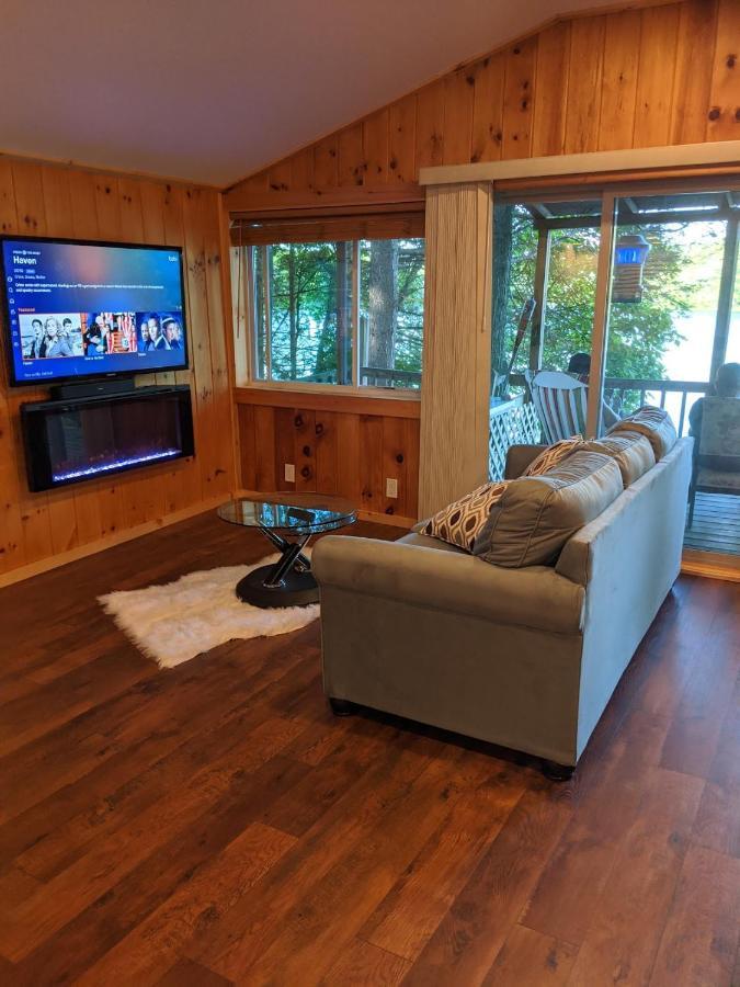 Panoramic Water Views , Cozy House In Henniker ,Nh Villa ภายนอก รูปภาพ