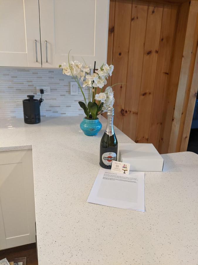 Panoramic Water Views , Cozy House In Henniker ,Nh Villa ภายนอก รูปภาพ