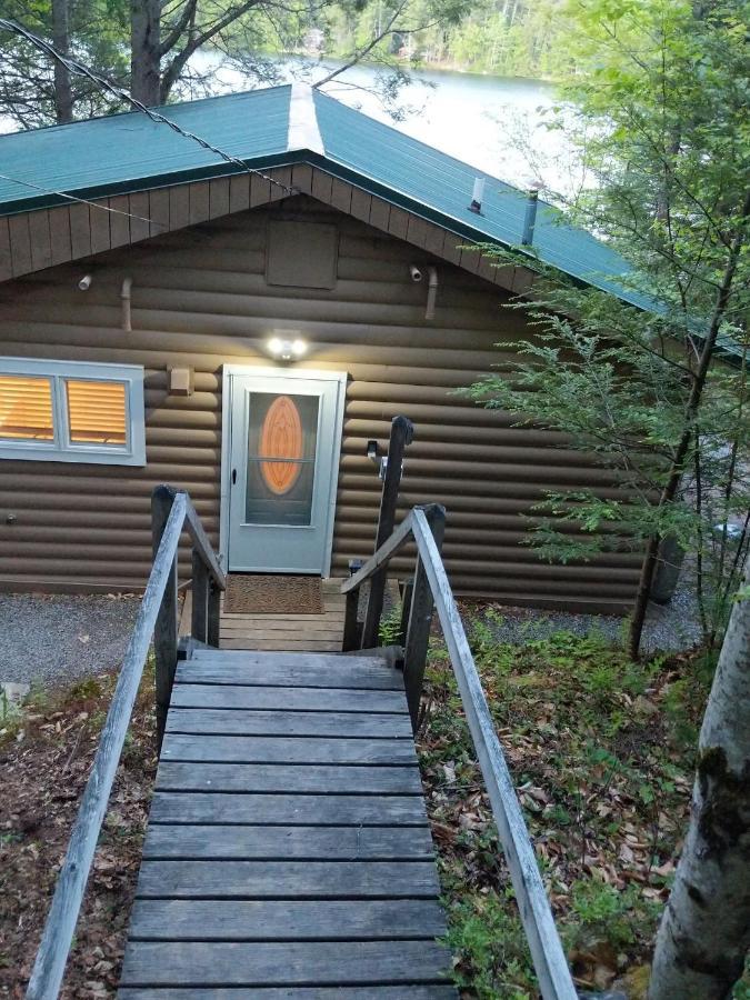 Panoramic Water Views , Cozy House In Henniker ,Nh Villa ภายนอก รูปภาพ